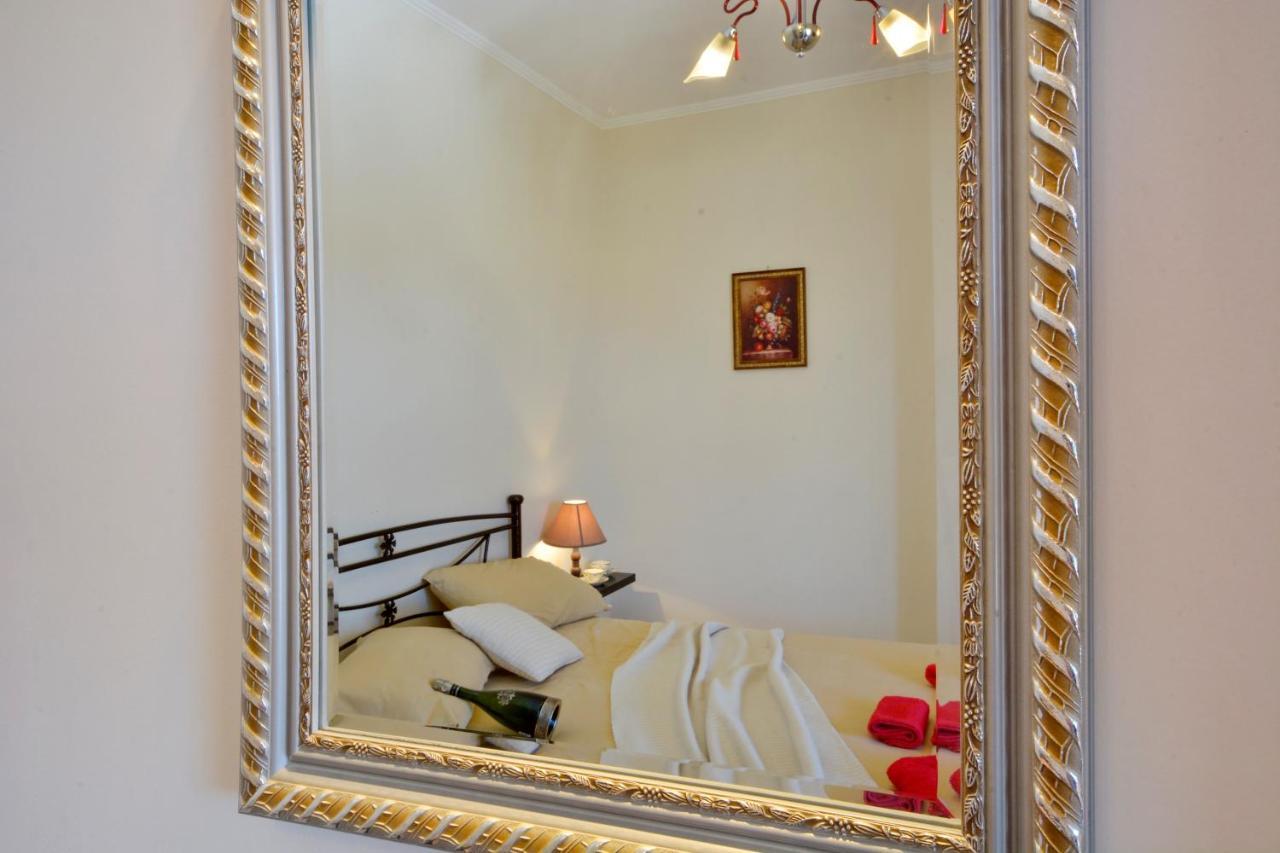 Alex Apartment Suites Virós Extérieur photo