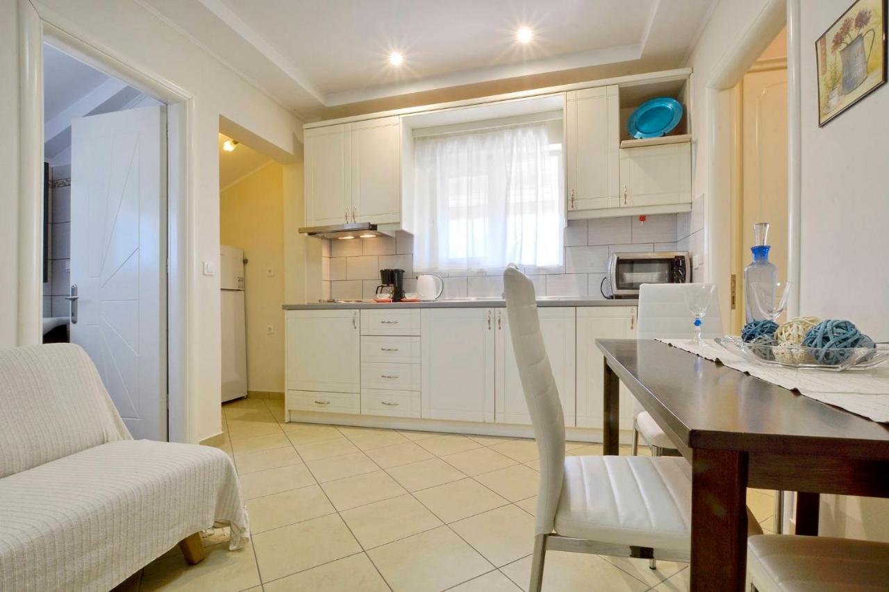 Alex Apartment Suites Virós Extérieur photo
