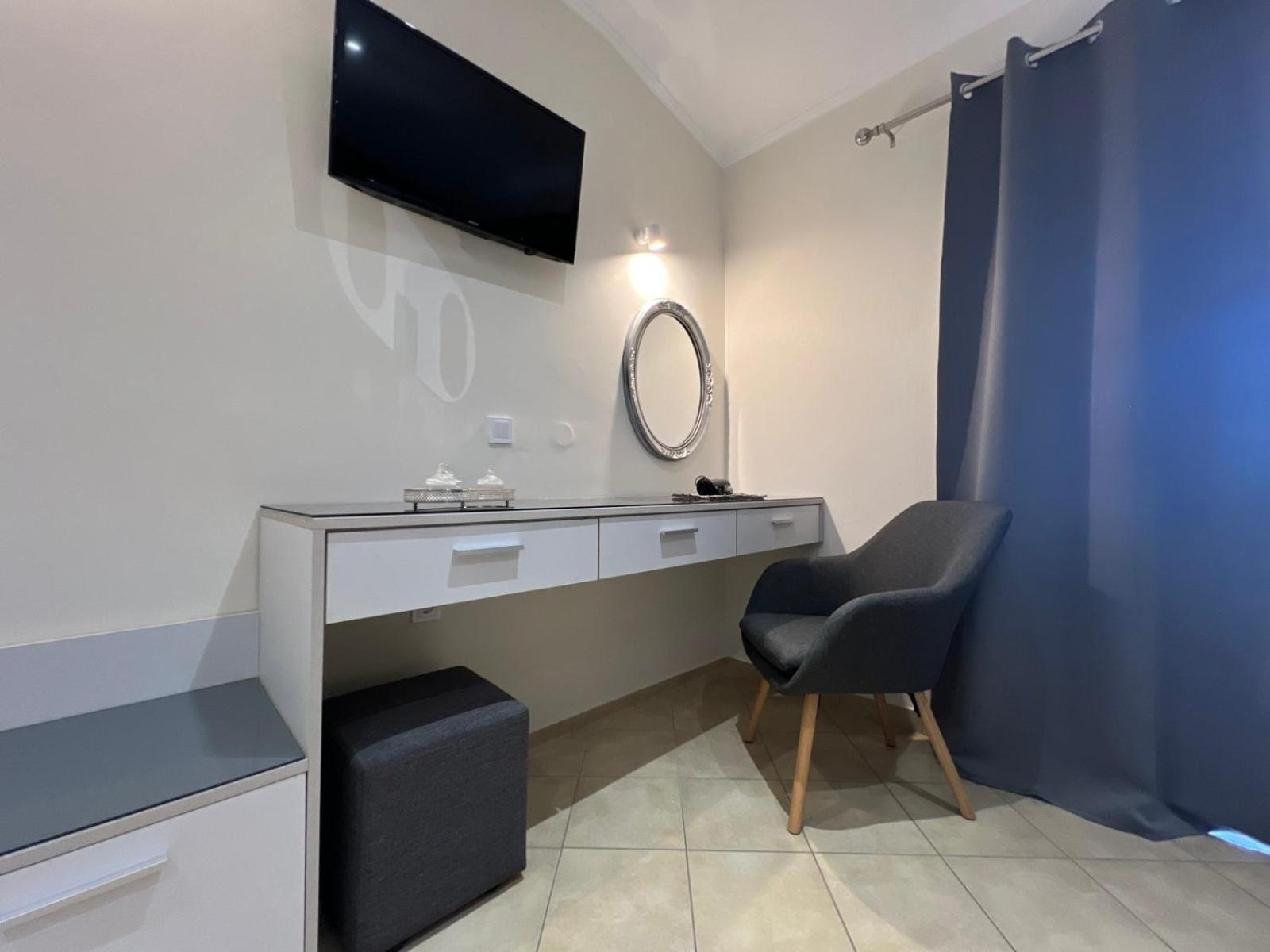 Alex Apartment Suites Virós Extérieur photo