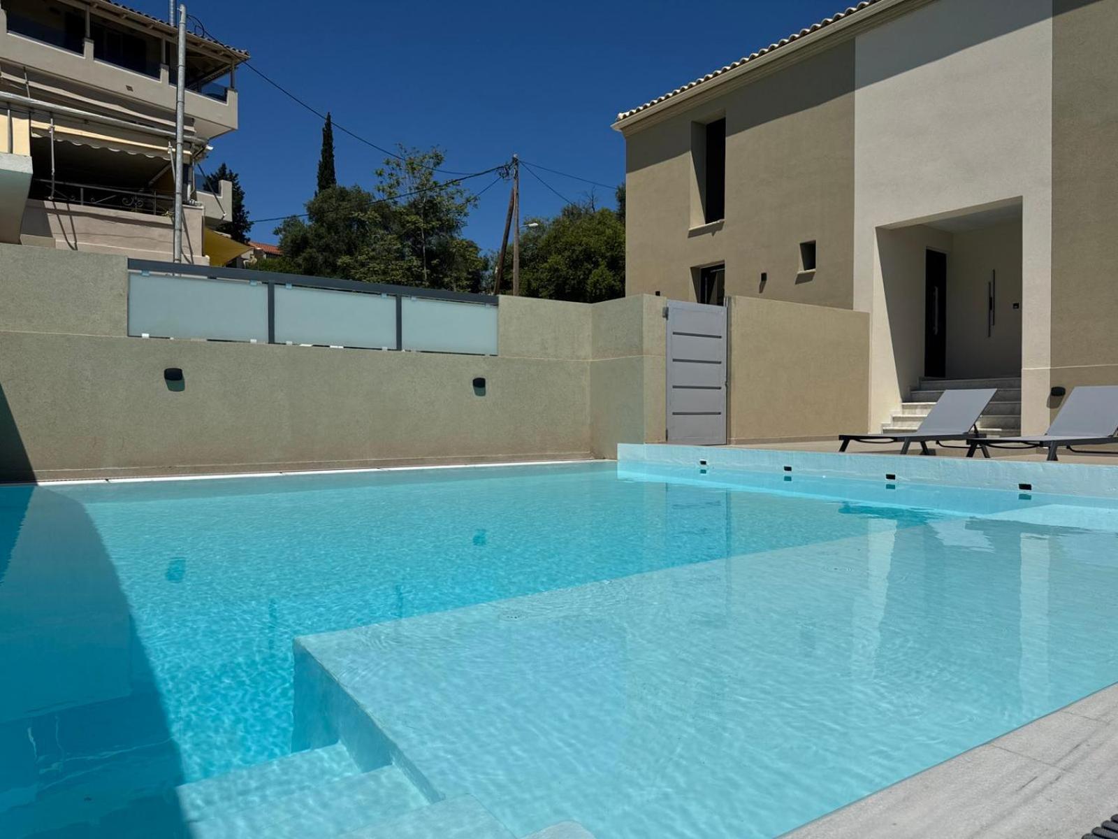 Alex Apartment Suites Virós Extérieur photo